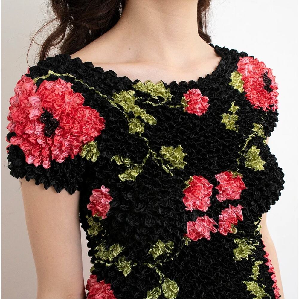 Vintage Popcorn Crinkle Floral Top One Size Black Pink Rose Satin 90s Stretch